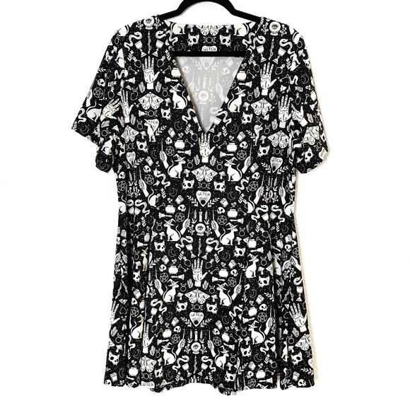 Blackmilk Dresses & Skirts - Blackmilk Witches Alter Evil V Mini Dress Size XL Whimsigoth Limited Edition